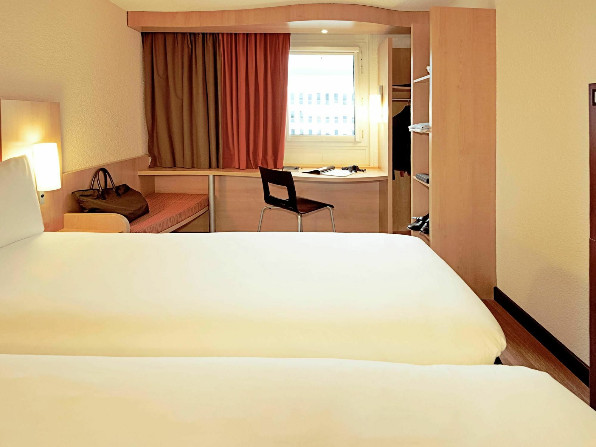 Ibis Reims Tinqueux Exterior foto